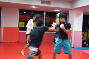 伊丹市 総合格闘技 ブラジリアン柔術 キックボクシング | WKH 和術慧舟會兵庫支部